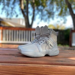 H&H YEEZYS STYLE DESERT BOOTS